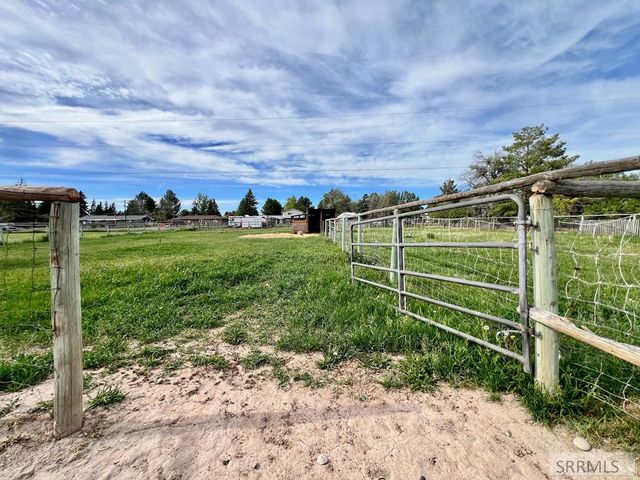 3785 E Wanda Street, Ammon, ID 83406