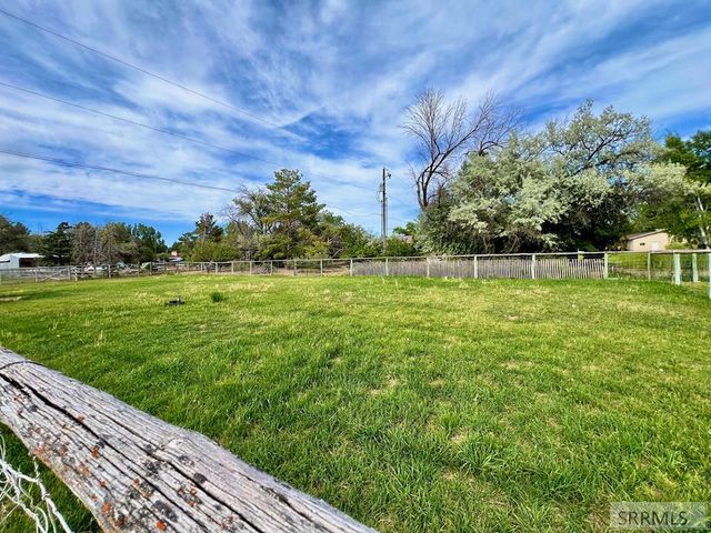 3785 E Wanda Street, Ammon, ID 83406