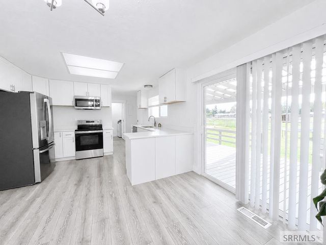 3785 E Wanda Street, Ammon, ID 83406