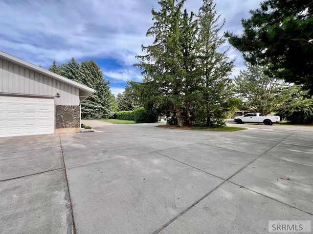 3785 E Wanda Street, Ammon, ID 83406