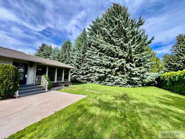 3785 E Wanda Street, Ammon, ID 83406