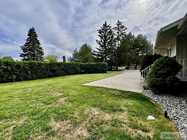 3785 E Wanda Street, Ammon, ID 83406