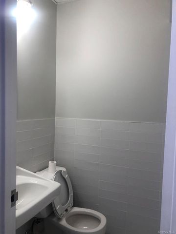 13343 35th Avenue 2nd fl, Flushing, NY 11354