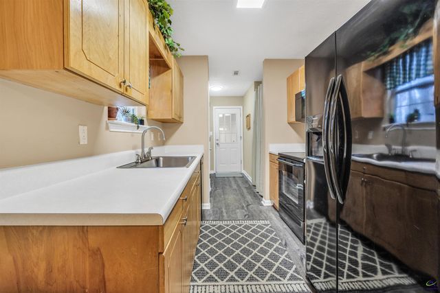 145 Old Highway 85, Senoia, GA 30276