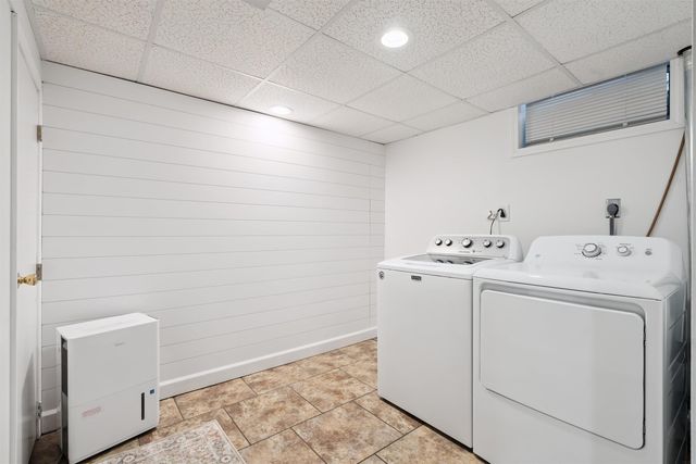 1142 Columbus Drive, Waterloo, IA 50702