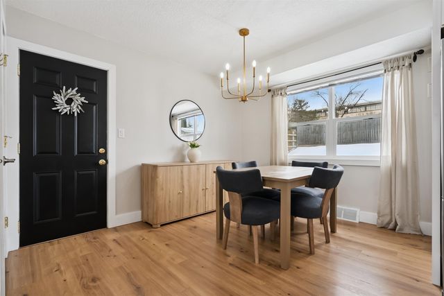 1142 Columbus Drive, Waterloo, IA 50702