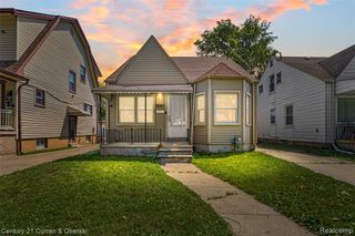 7910 Orchard Avenue, Dearborn, MI 48126