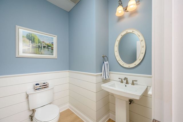 160 Uss Stayner, Hingham, MA 02043