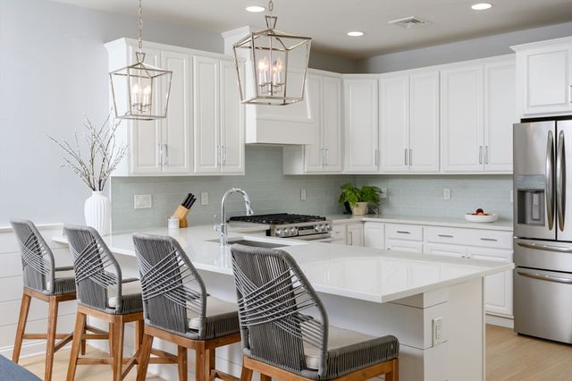 160 Uss Stayner, Hingham, MA 02043