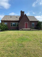 4225 1st Avenue SE 1, Cedar Rapids, IA 52402