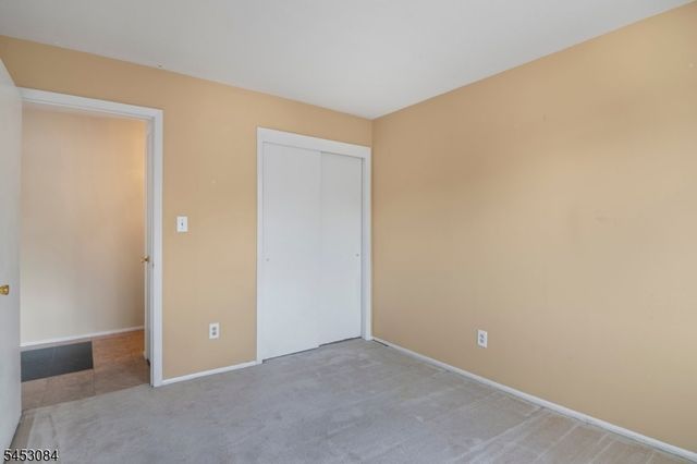 252 Drake Ln, Roxbury Twp., NJ 07852