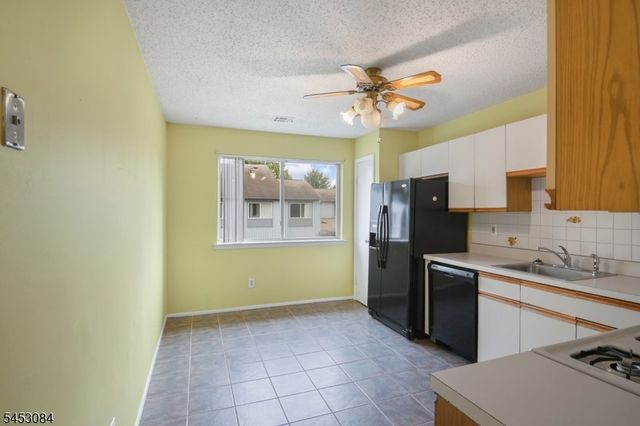 252 Drake Ln, Roxbury Twp., NJ 07852