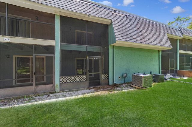 501 SW 75TH STREET H6, Gainesville, FL 32607