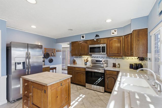 2204 Red Bluff Drive, Carrollton, TX 75007