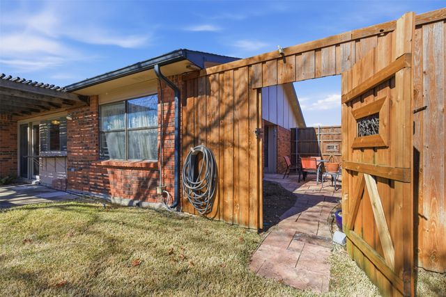 2204 Red Bluff Drive, Carrollton, TX 75007