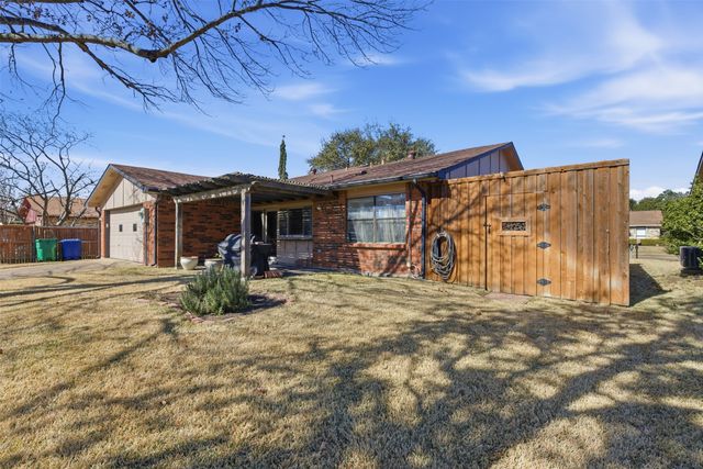 2204 Red Bluff Drive, Carrollton, TX 75007