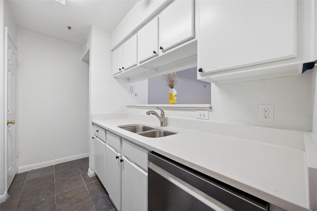 501 W 26th ST 108, Austin, TX 78705