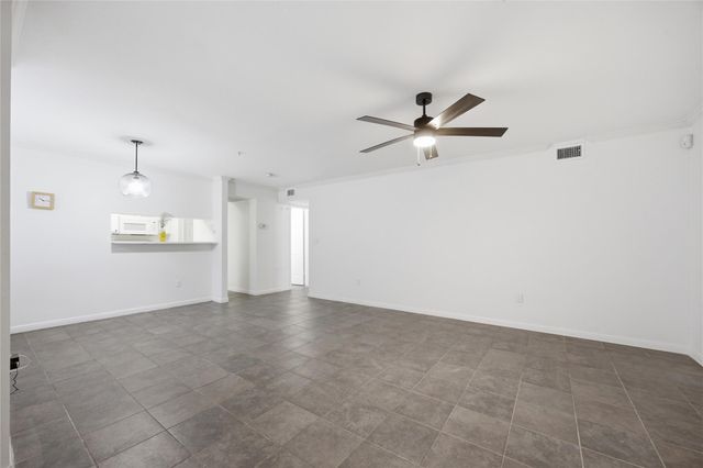 501 W 26th ST 108, Austin, TX 78705