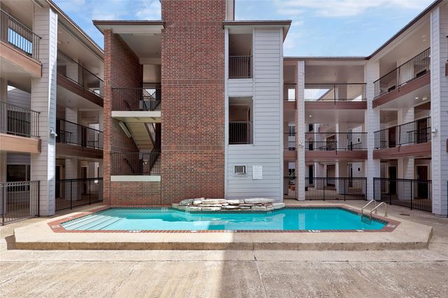 501 W 26th ST 108, Austin, TX 78705