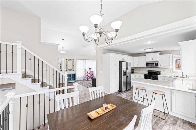 1030 Black Oak Drive, Liberty, MO 64068