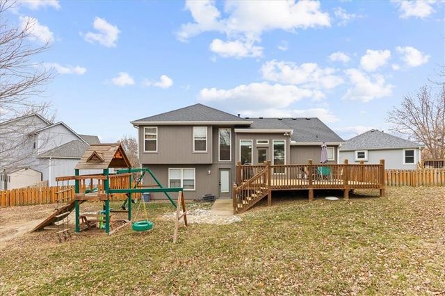 1030 Black Oak Drive, Liberty, MO 64068