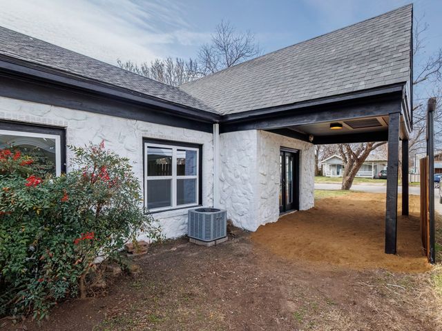 1610 1st Street, Brownwood, TX 76801