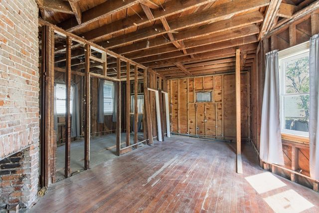 1130 King Street, Charleston, SC 29403