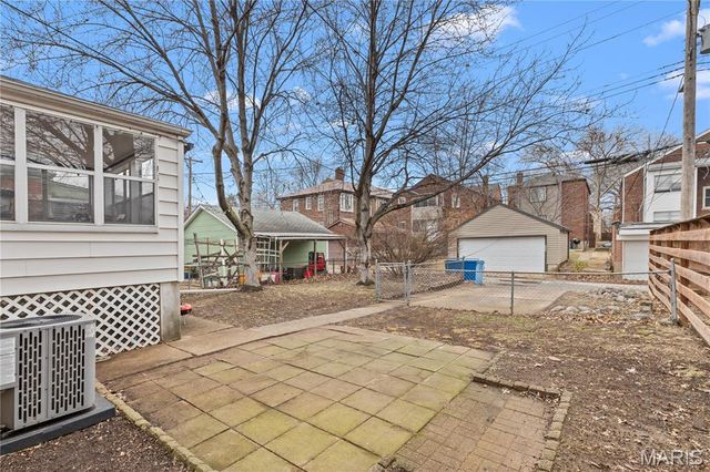 4981 Pernod Avenue, St Louis, MO 63139