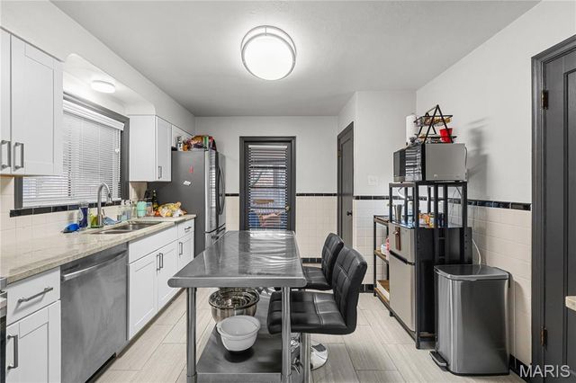 4981 Pernod Avenue, St Louis, MO 63139