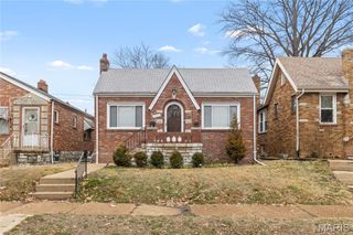 4981 Pernod Avenue, St Louis, MO 63139