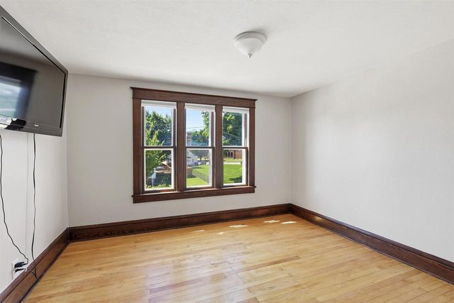 1126 W HARRIS STREET, Appleton, WI 54914