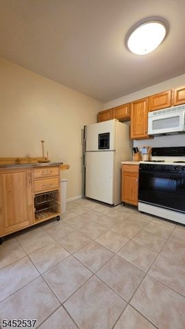 3 Druid Ln, Hardyston Twp., NJ 07419