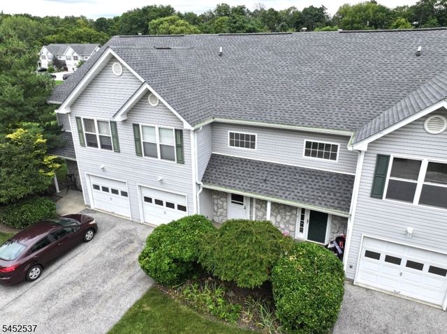 3 Druid Ln, Hardyston Twp., NJ 07419