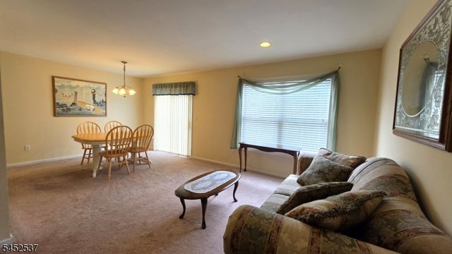 3 Druid Ln, Hardyston Twp., NJ 07419