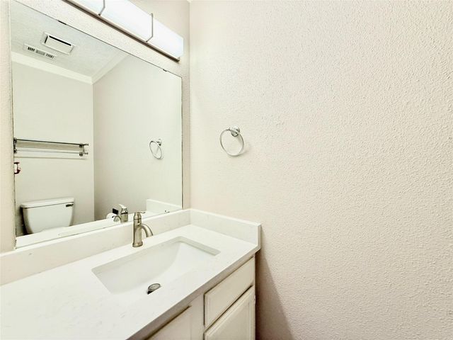 8206 Windell Lane, Houston, TX 77040