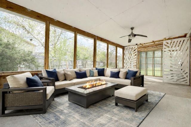 8206 Windell Lane, Houston, TX 77040