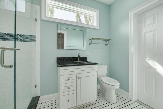 333 30TH AVENUE N, St Petersburg, FL 33704