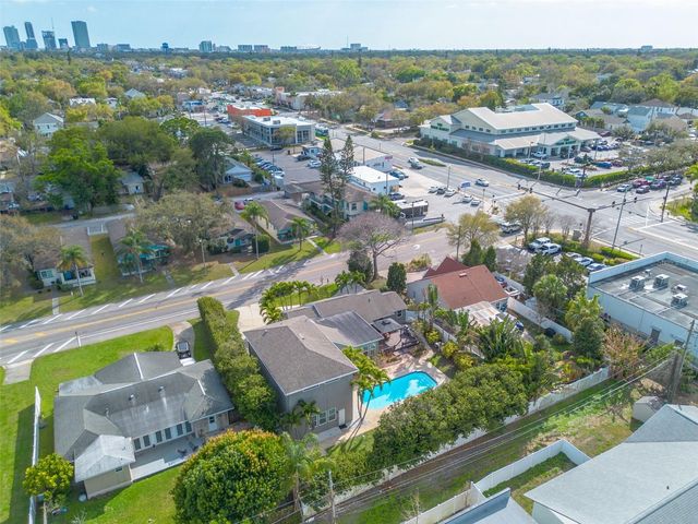 333 30TH AVENUE N, St Petersburg, FL 33704