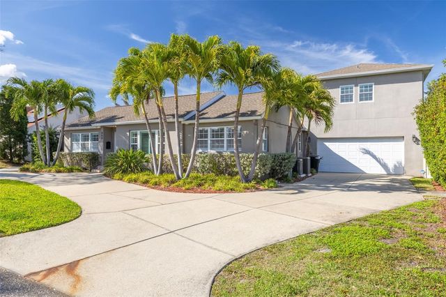 333 30TH AVENUE N, St Petersburg, FL 33704