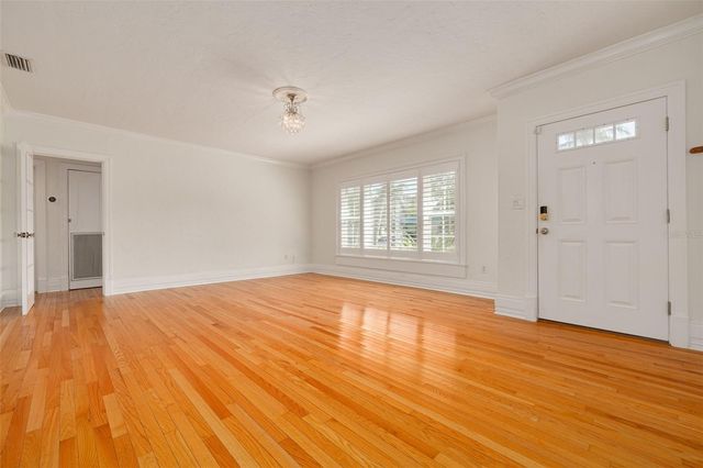 333 30TH AVENUE N, St Petersburg, FL 33704