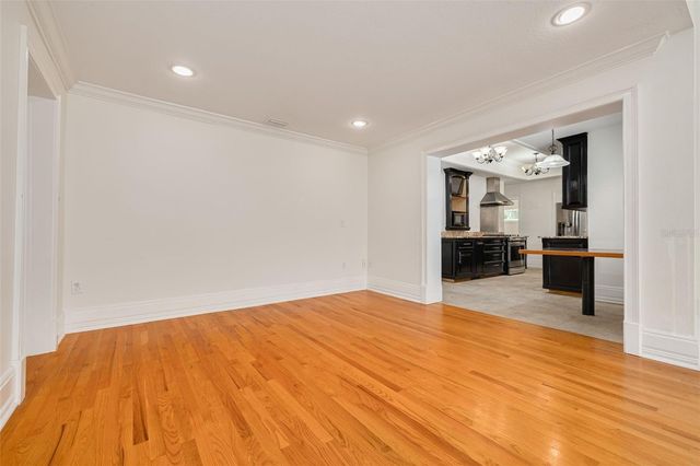 333 30TH AVENUE N, St Petersburg, FL 33704