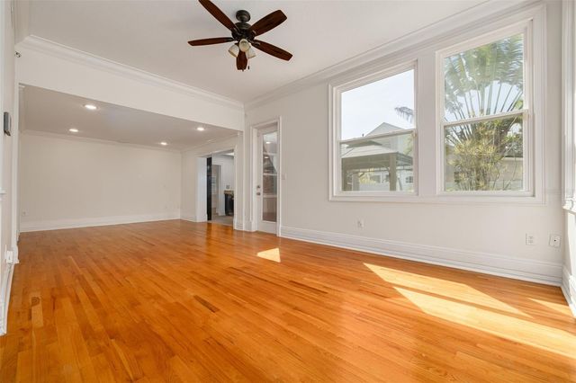 333 30TH AVENUE N, St Petersburg, FL 33704