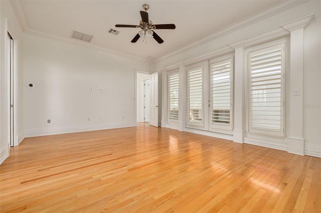 333 30TH AVENUE N, St Petersburg, FL 33704