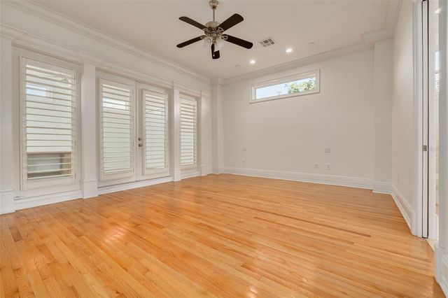 333 30TH AVENUE N, St Petersburg, FL 33704