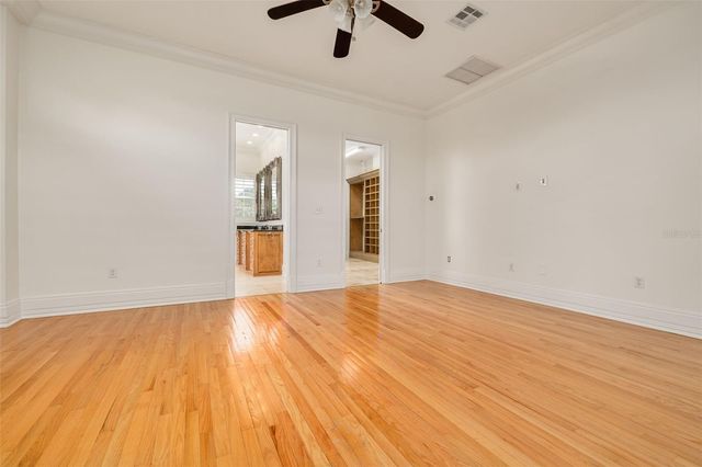 333 30TH AVENUE N, St Petersburg, FL 33704