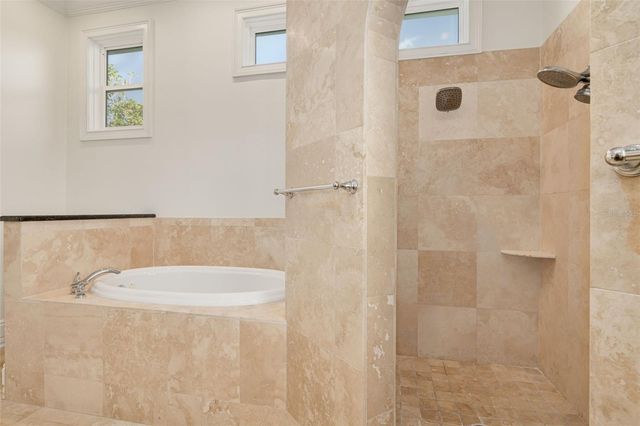 333 30TH AVENUE N, St Petersburg, FL 33704