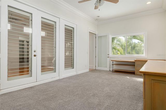 333 30TH AVENUE N, St Petersburg, FL 33704