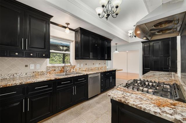 333 30TH AVENUE N, St Petersburg, FL 33704