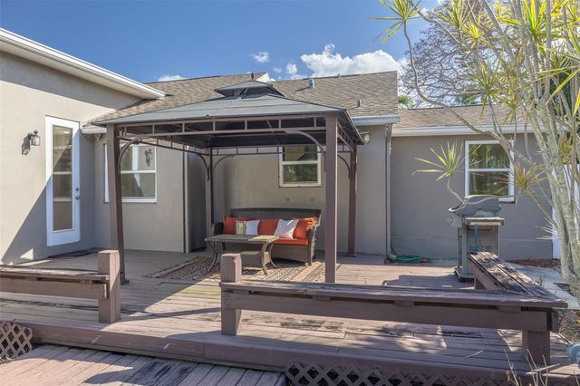 333 30TH AVENUE N, St Petersburg, FL 33704