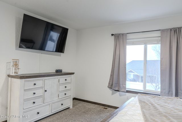 296 W TENNESSEE AVE, Post Falls, ID 83854